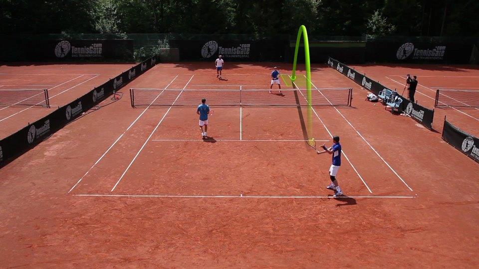 Defending the lob over your net partner - The Switch